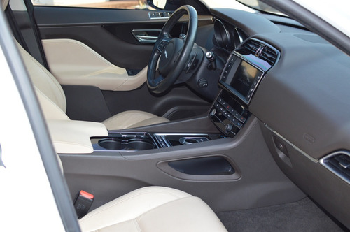 Imagem 7 de 13 de Jaguar F-pace 16/17 Prestige 2.0 Diesel