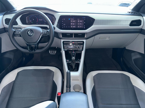 Volkswagen T-Cross 1.4 250 TSI TOTAL FLEX HIGHLINE AUTOMÁTICO