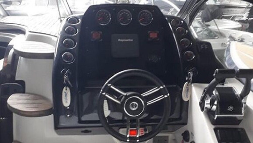 Imagem 6 de 9 de Triton 330 2015 2 X Mercruiser 220 Hp 170 Hrs. Gas.