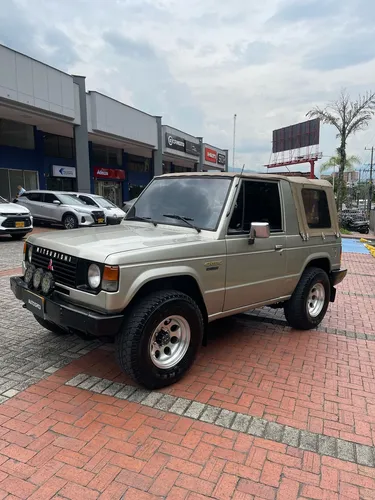 Mitsubishi Montero 2.6 L042 Lona