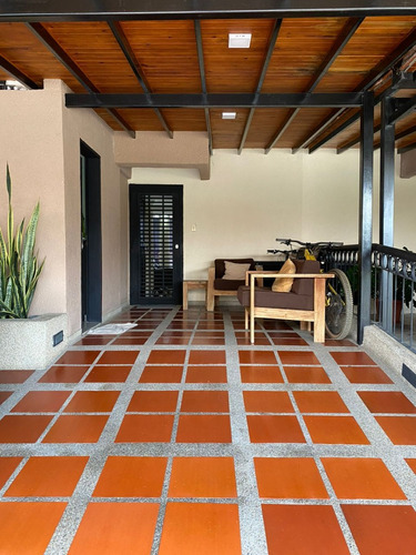 Vlarez Townhouse En Altos De Monte Alegre Tazajal