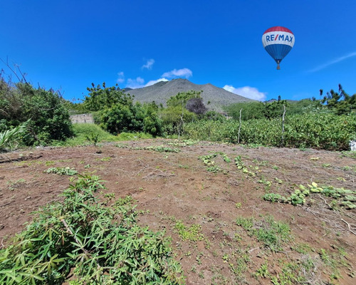Terreno Sabana De Guacuco/ Arismendi/ Isla De Margarita.