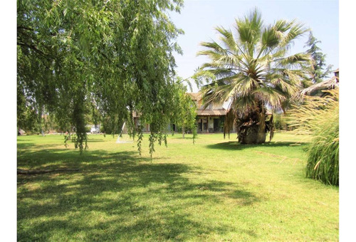Chicureo Poniente - Linda Casa Chilena 2 Pisos