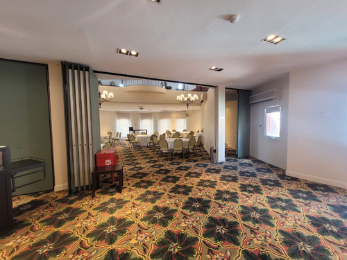 Local De 230m2 En Torrepueblo, Benavidez.