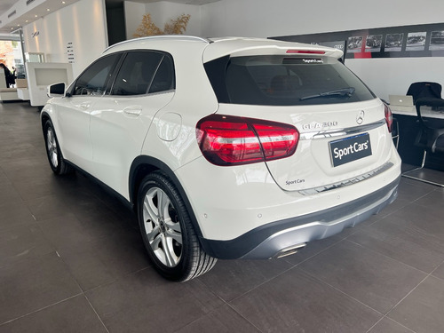 Mercedes-Benz Clase GLA 1.6 Gla200 Urban 156cv