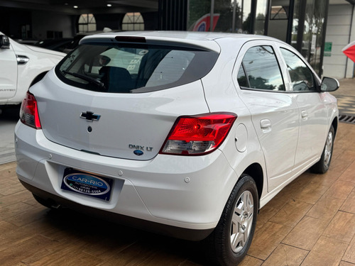 Chevrolet Onix 1.0 MPFI LT 8V FLEX 4P MANUAL