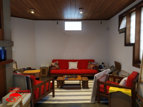 Imagem 10 de 15 de Casa De Rua - 540 M² - 5 Dormitorios - Piscina - - V-19