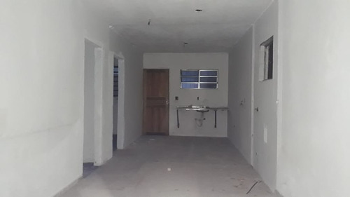 Casa Comercial Na Av. Atlântica, 5951, 2 Quartos E Edícula, Vaga Para 3 Caros. Ótimo Investimento