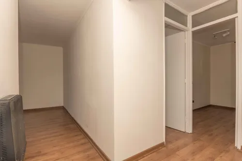 Edificio Huerfanos (1 Est.) Piso 1