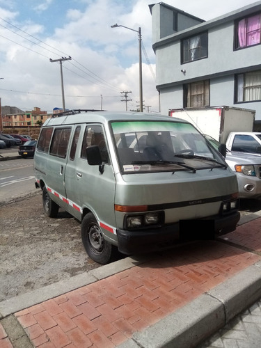 Nissan 1993 (pasajeros)