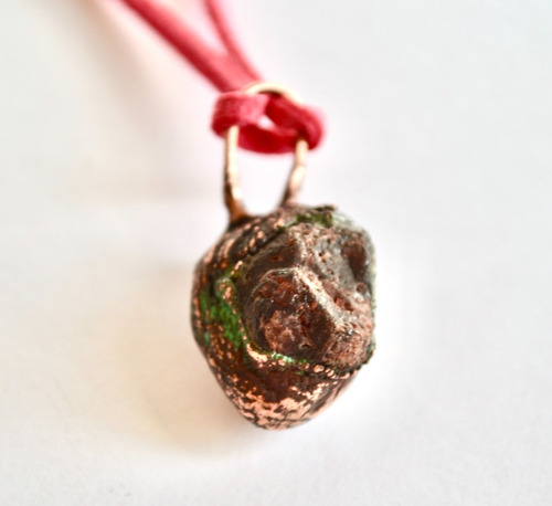 Imagen 3 de 5 de Collar Fucsia Con Piedra Granate, Moda, Accesorios, Fashion