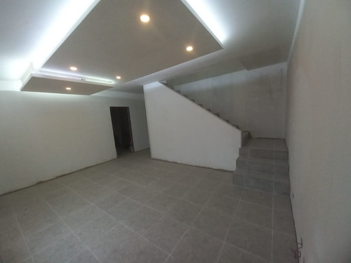 Oportunidad!!! Dueño Directo Casa En 2 Plantas, Club De Campo Santo Domingo.