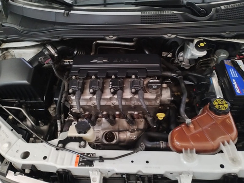 Chevrolet Onix 1.4 Lt 98cv