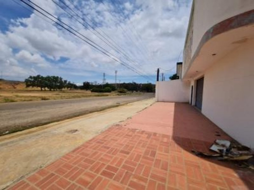 Imagen 2 de 12 de Local Comercial, En Grano De Oro, Sector Los Olivos Erika Mendivil