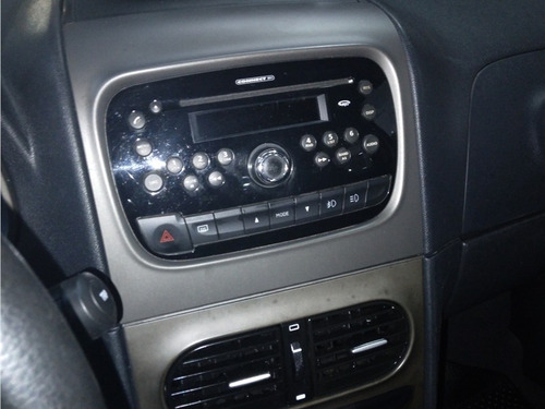 Imagem 7 de 11 de Fiat Idea 1.8 Mpi Adventure 16v Flex 4p Manual