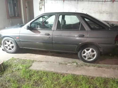 Ford Escort 1.8 Td Clx