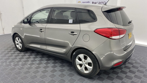 Imagen 5 de 25 de Kia Carens Suv Ex 2.0