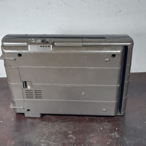 Imagem 7 de 10 de Gravador Toca Fita Philips N2214 Liga Mas Não Gira A Fita.