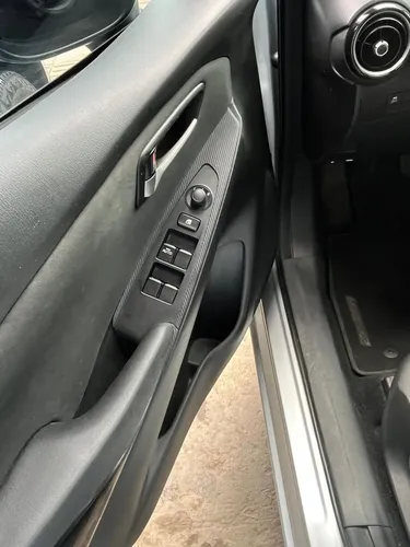 Mazda 2 1.5 Touring Sedan