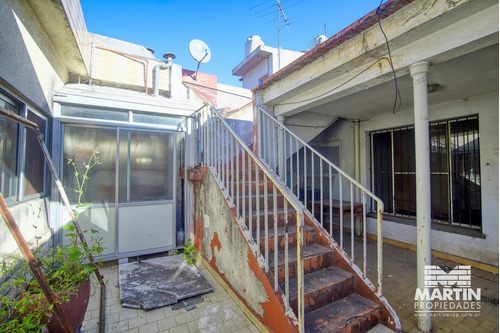 Casa A Reciclar De 277 M2.