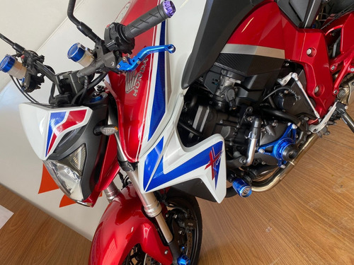 Imagem 2 de 11 de Honda Cb 1000 R Barracuda 2015 Com Acessórios