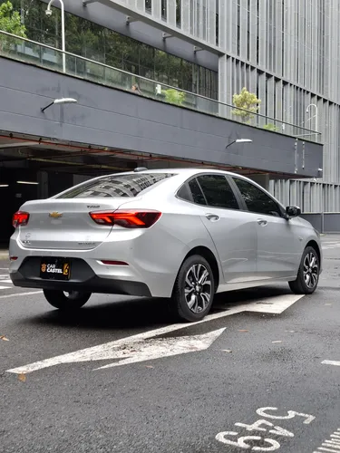 Chevrolet Onix 1.0T Premier Sedan At