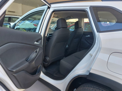 Imagen 6 de 9 de Chevrolet Tracker 1.2t At