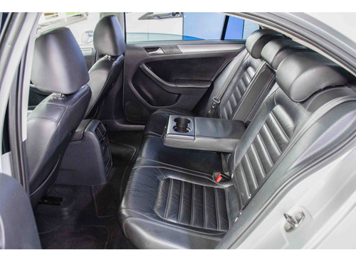 Volkswagen Jetta 2.0 TSI HIGHLINE 200CV GASOLINA 4P TIPTRONIC