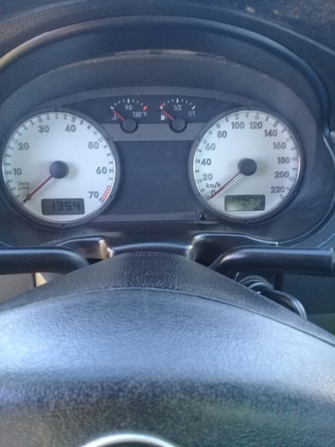 Imagen 7 de 11 de Volkswagen Gol 1.6 I Power 601 3 P 2006