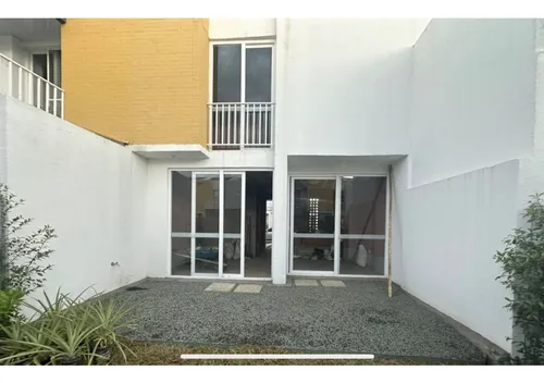 Venta Casa En Condominio De 118.8mt2 El Castillo, Jamundi.12113.