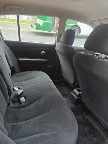 Nissan Tiida 1.8 Visia