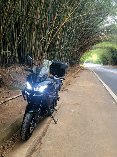Vendo Versys 650 Abs Ano 2023 Preto Com 8 Mil Km.
