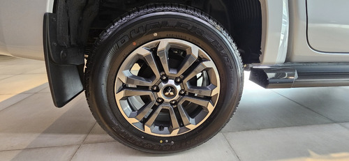 Mitsubishi L200 2.4 Di-d High Power 181cv Cuero