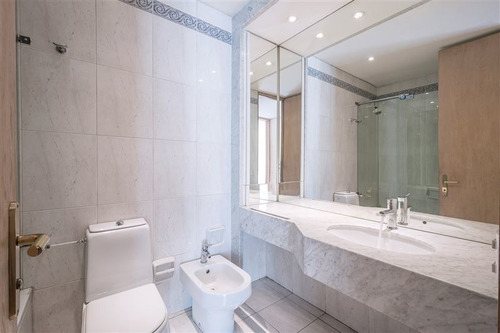 Imagen 22 de 28 de Departamento En Arriendo De 4 Dormitorios En Las Condes