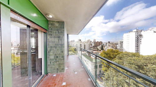 Departamento De 4 Ambientes En Venta En Flores.