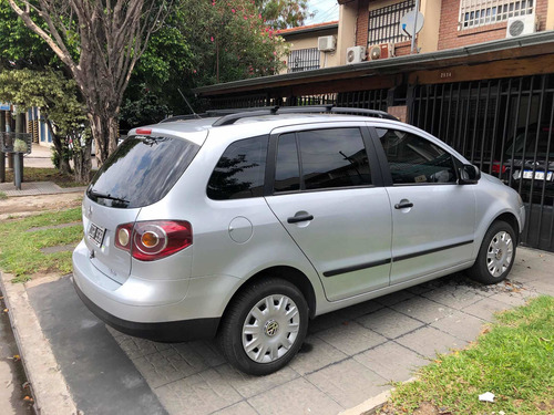 Volkswagen Suran 1.6 I Comfortline 90a 2009