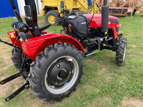 Imagen 6 de 15 de Tractor Agrícola Nuevo Sd Tractors
