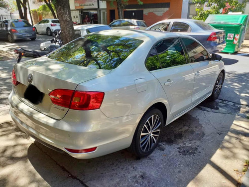 Volkswagen Vento 2.0 Sportline Tsi 200cv Dsg 2011