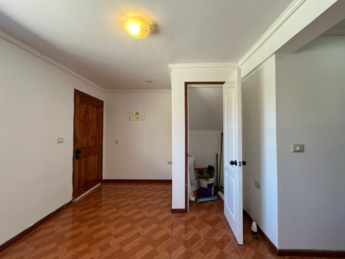 Casa 3d 1b En Primer Piso Cerro Monjas Valparaíso
