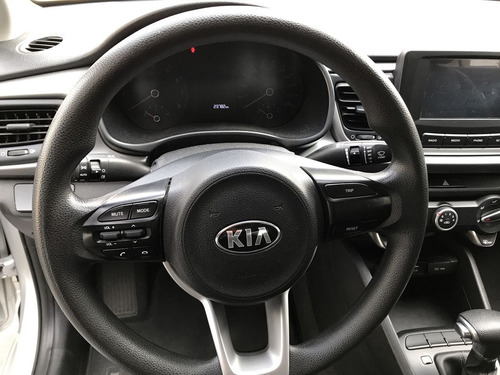 Imagen 14 de 15 de Kia Rio 2019 1.6 Sedan Lx At