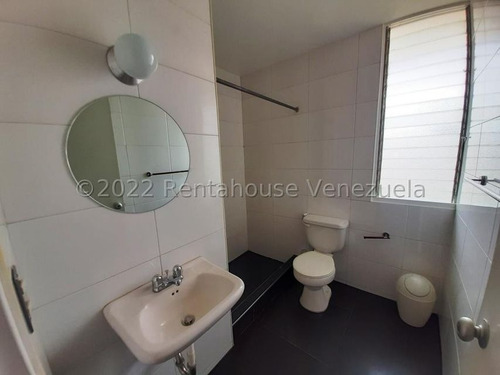 Se Vende Apartamento En Los Palos Grandes Mls #25-20432