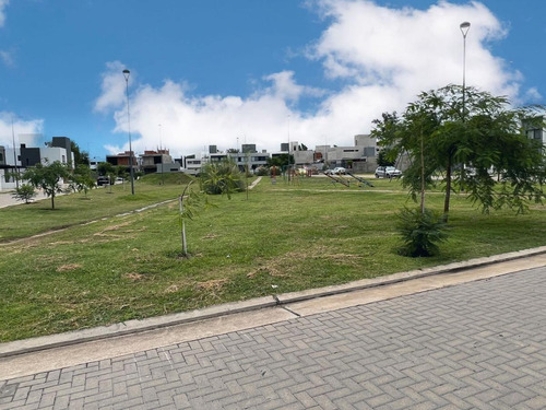 Imagen 2 de 15 de Alquiler En La Calandria - Av. Valparaíso 6590 -duplex 3 Dorm 3 Baños - Seguridad 24hsl