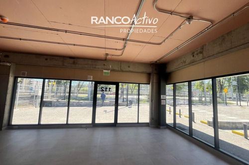 Local Comercial Portal Frances, Rudecindo Ortega, Temuco.