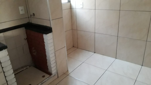 Alugo Apartamento Teotônio $1000 Reais Com Garagem Fechada