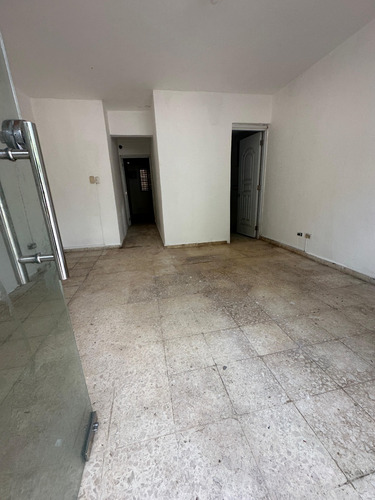 Local Comercial En Venta En La Zona Universitaria, Distrito Nacional