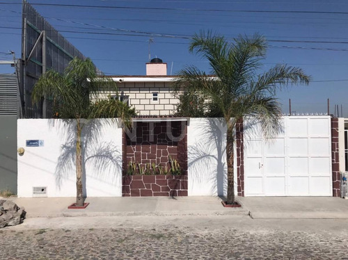Casa En Venta En Colonia Granjas Banthi, San Juan Del Río, Querétaro |  MercadoLibre