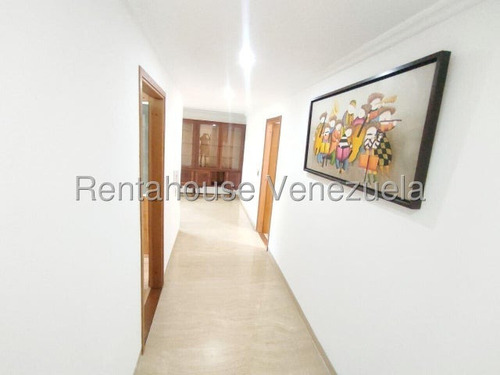 Mb Apartamento En Venta En El Cigarral, Distrito Metropolitano
