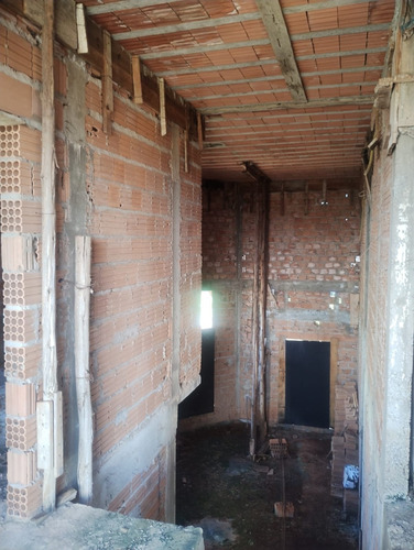 Casa Em Consturção Condomínio Fechado Em Araras