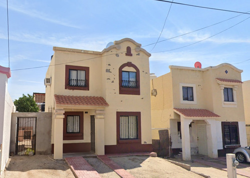 Casa En Venta Por Lomas - Ac93