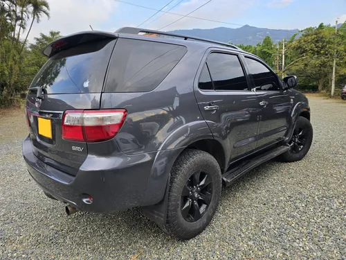 Toyota Fortuner 3.0 Srv